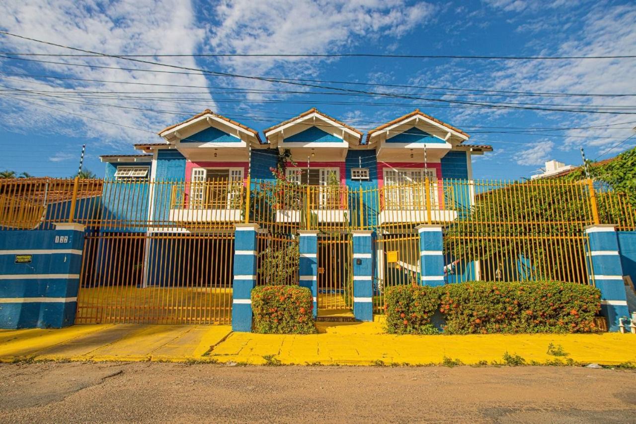 Happiness House Homestay *